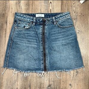 We the Free Zip It Up Cooper Zipper Denim Mini Skirt Raw Hem Women’s 31